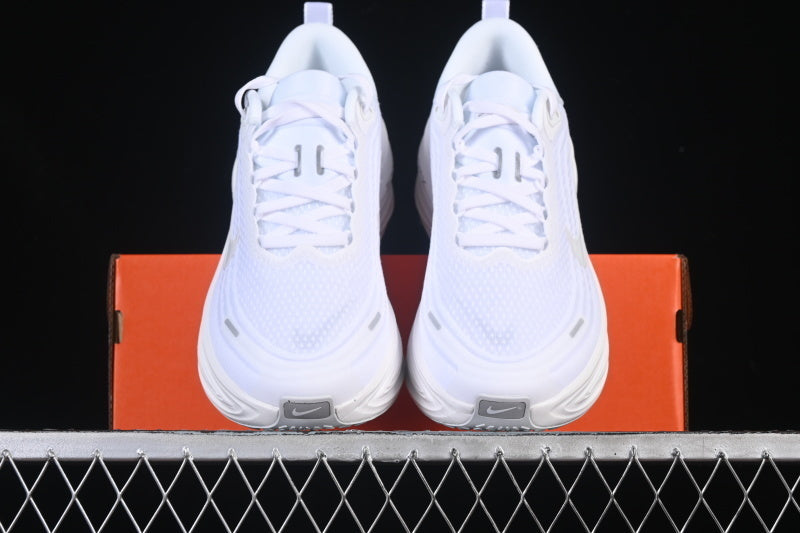 VOMERO PLUS WHITE METALLIC