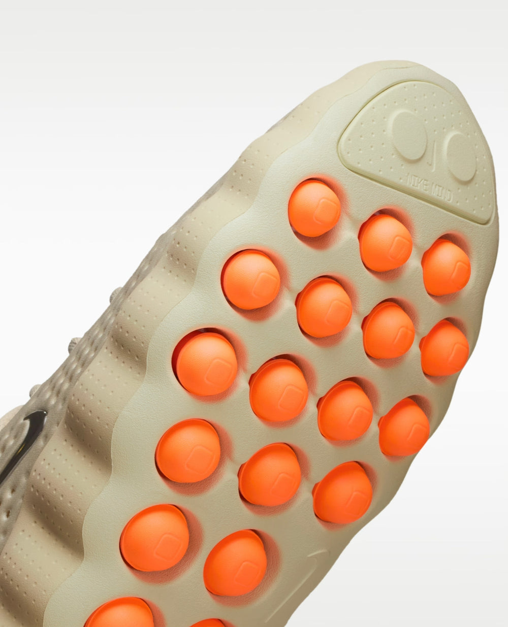 Nike Mind 002 - Gold