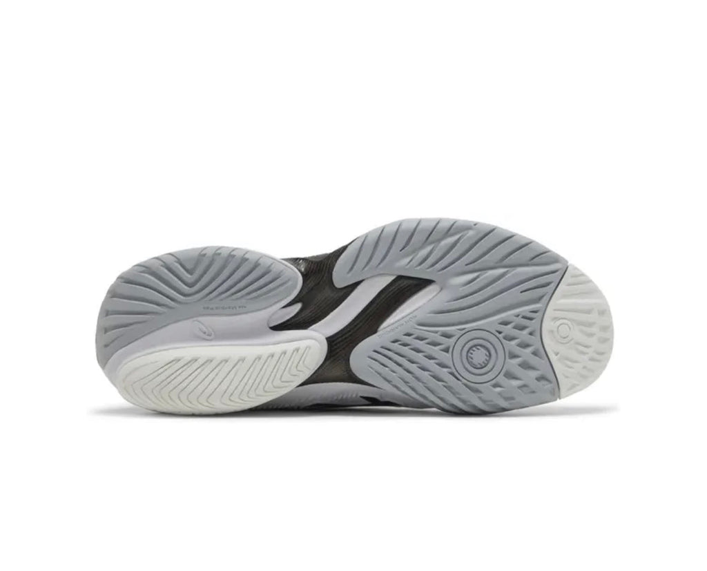 Court FF 3 'White Black'